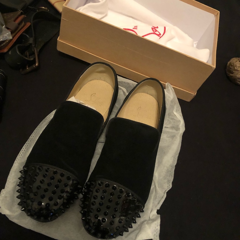 Men’s shoes size 10 black w spikes